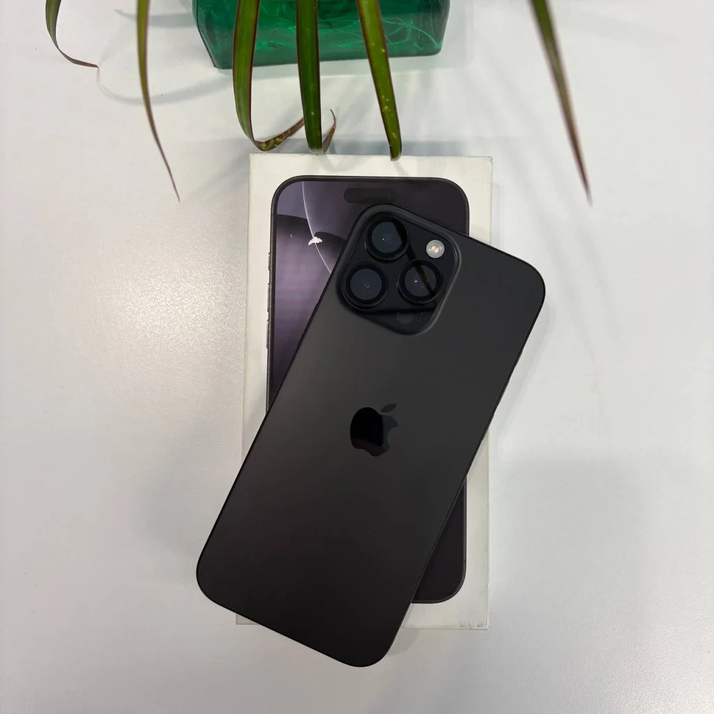 گوشی موبایل iPhone 16 PRO MAX -کارکرده دو سیم کارت ظرفیت 256 گیگابایت