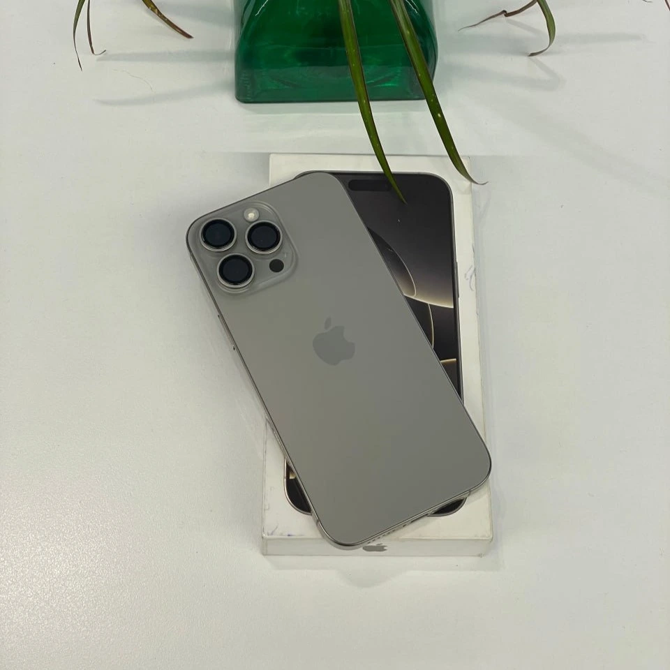 گوشی موبایل iPhone 16 PRO MAX (کارکرده) دو سیم کارت ظرفیت 256 گیگابایت